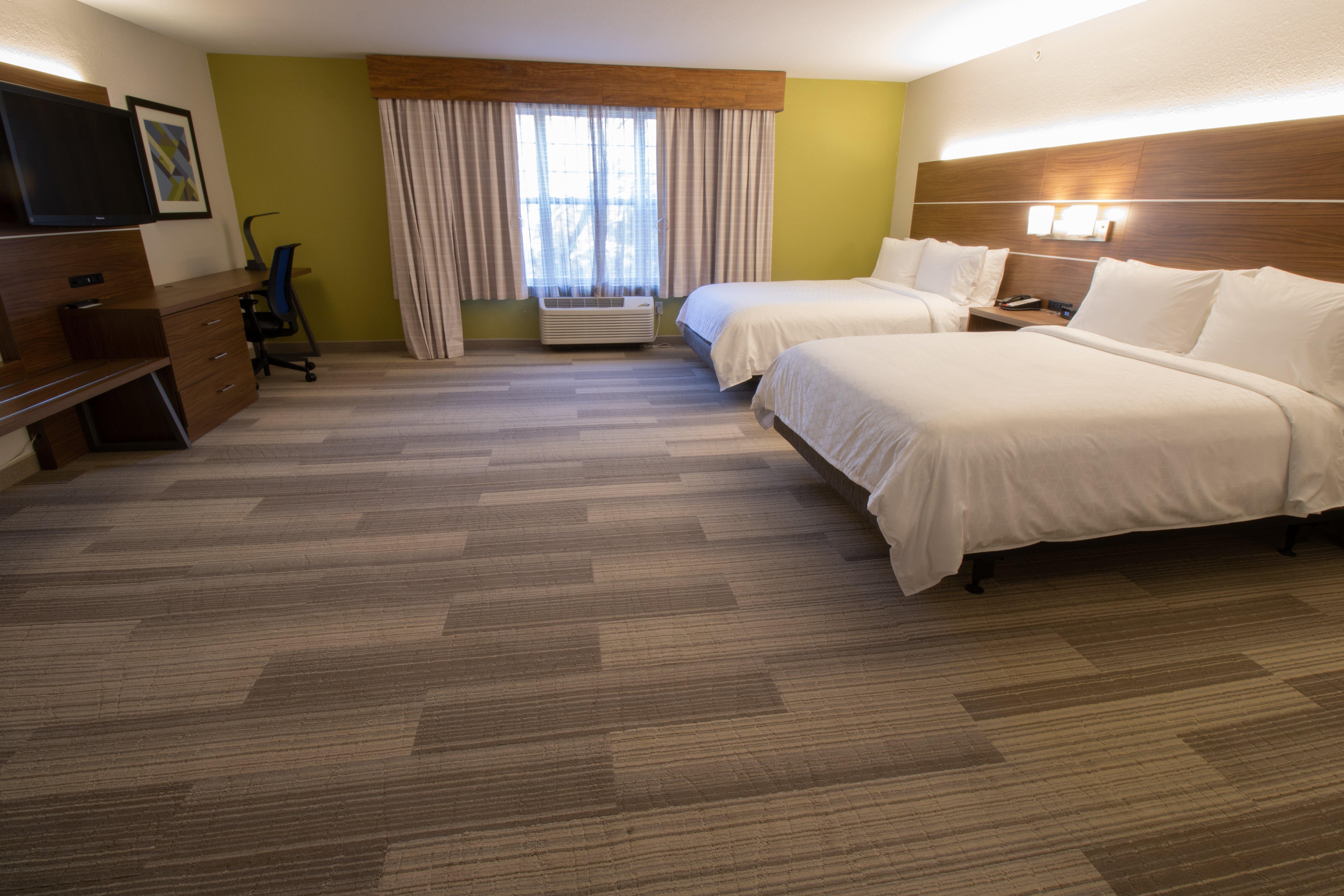 Holiday Inn Express & Suites Manassas By Ihg Exterior photo